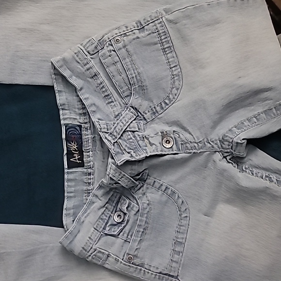 Flared jeans - Picture 3 of 10